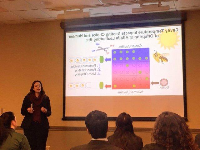 elisabeth wilson presenting at three minute thesis